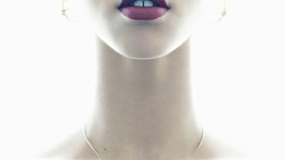 FKA Twigs – Papi Pacify – The Predatory Wasp